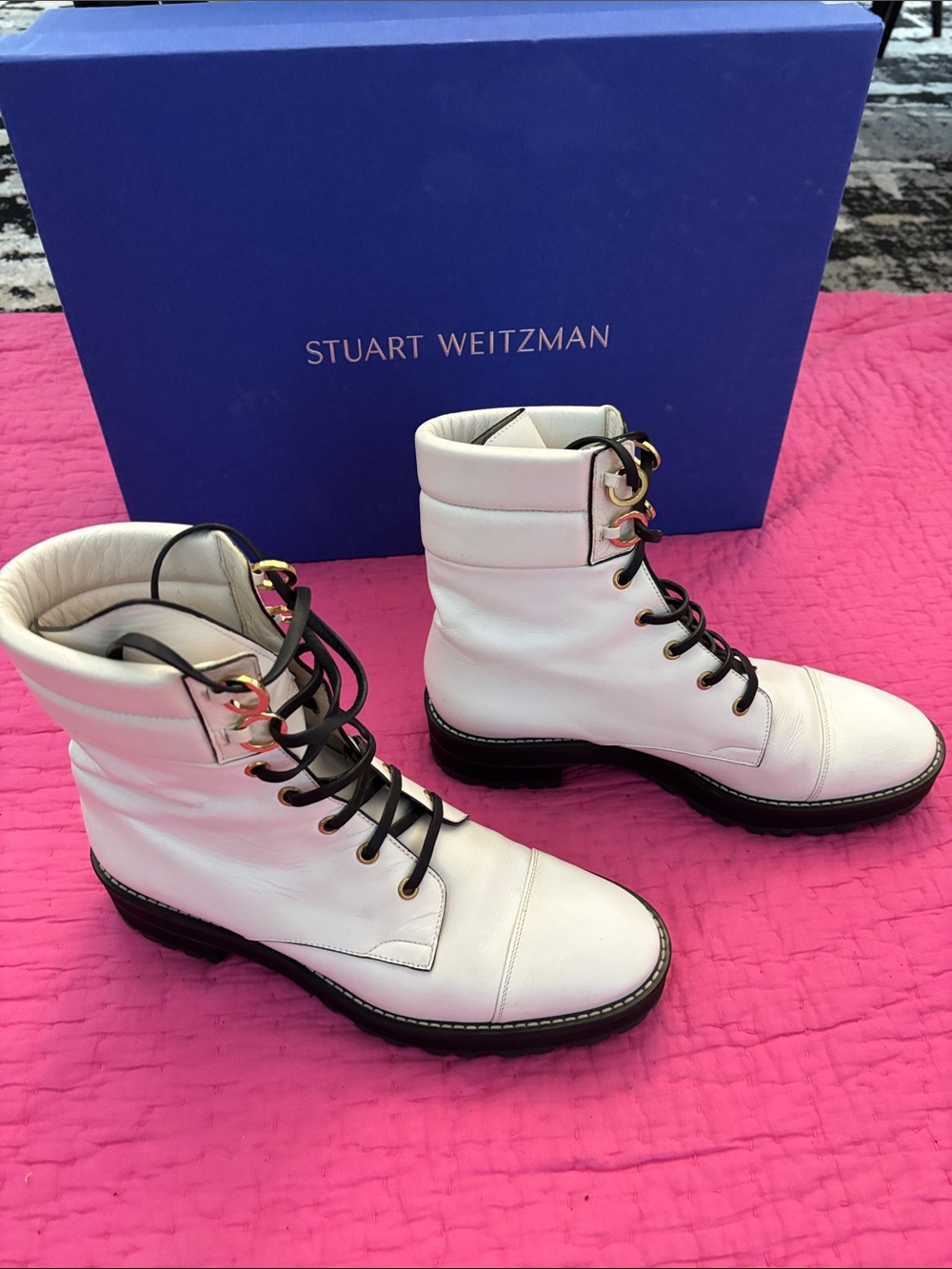 Stuart Weitzman White Leather Lace-Up Combat Boots, US7,5